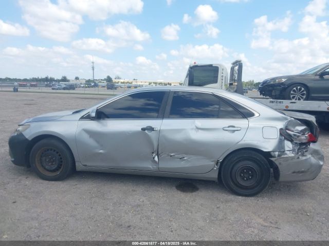 4T1BF1FK0FU093475 Toyota CAMRY LE