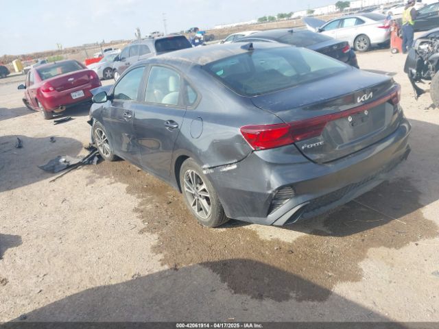 3KPF24AD0PE508306 KIA Forte Lxs