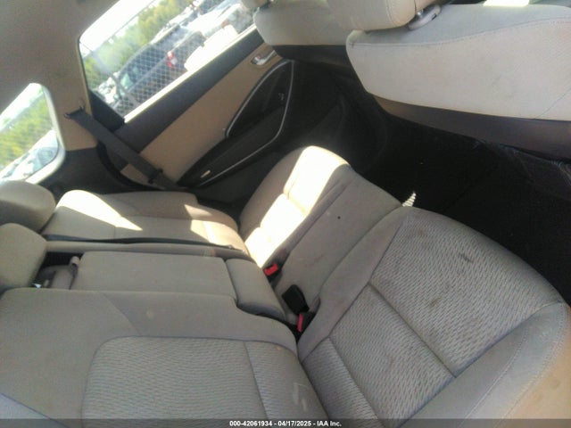 KM8SM4HF9GU162284 Hyundai Santa Fe Se