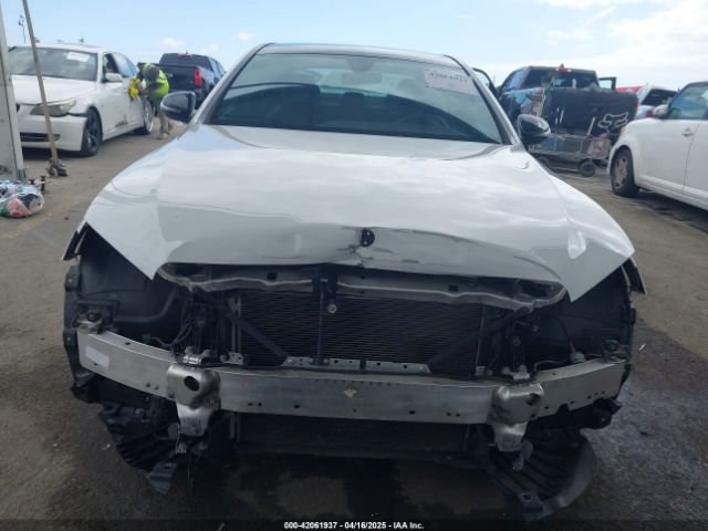 WDDZF4JB0JA371240 Mercedes-Benz E 300
