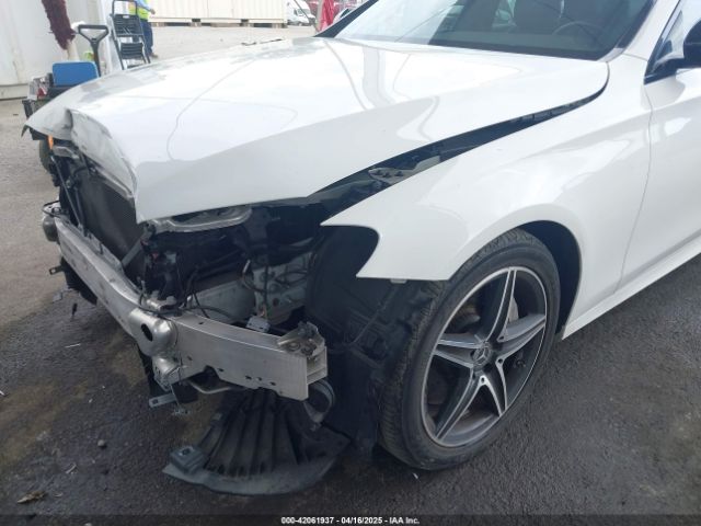 WDDZF4JB0JA371240 Mercedes-Benz E 300
