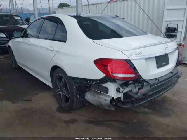 WDDZF4JB0JA371240 Mercedes-Benz E 300
