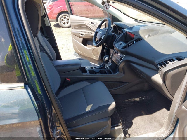 1FMCU9GDXKUC06609 Ford ESCAPE SE