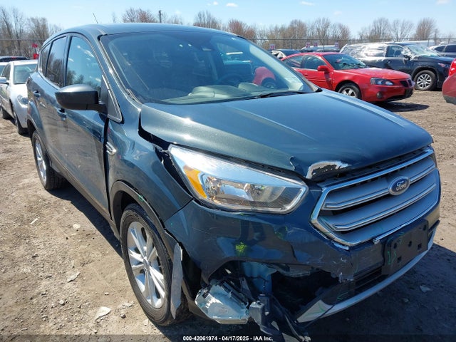 1FMCU9GDXKUC06609 Ford ESCAPE SE