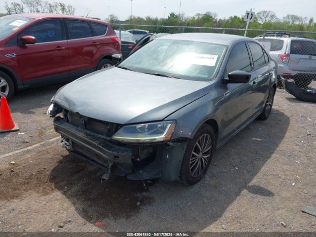 3VWDB7AJXJM219121 Volkswagen Jetta 1.4t Se/1.4t Wolfsburg Edition