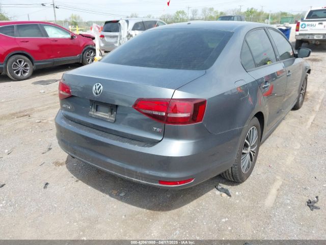 3VWDB7AJXJM219121 Volkswagen Jetta 1.4t Se/1.4t Wolfsburg Edition