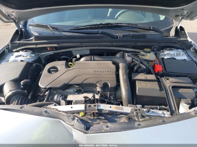 1G1ZD5ST7NF142889 Chevrolet Malibu Fwd Lt