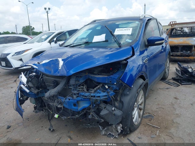 1FMCU0JD3HUE35131 Ford Escape Titanium