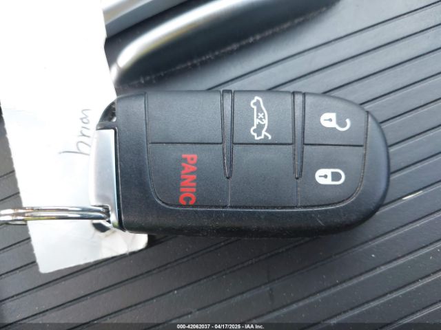 2023 CHRYSLER 300 2C3CCAAG4PH520122 Photo 10