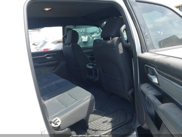 2022 RAM 1500 1C6RREFT3NN372896 Photo 7