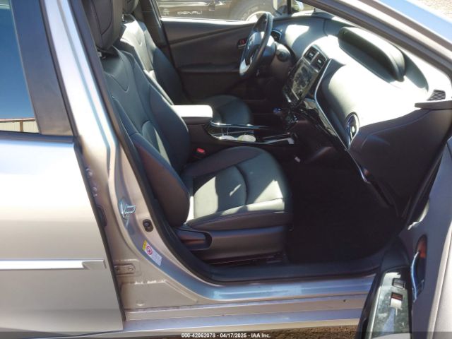 JTDKARFU0G3516680 Toyota Prius Four Touring