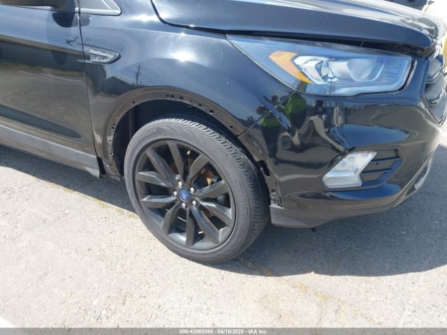 1FMCU0GD4KUB29621 Ford ESCAPE SE
