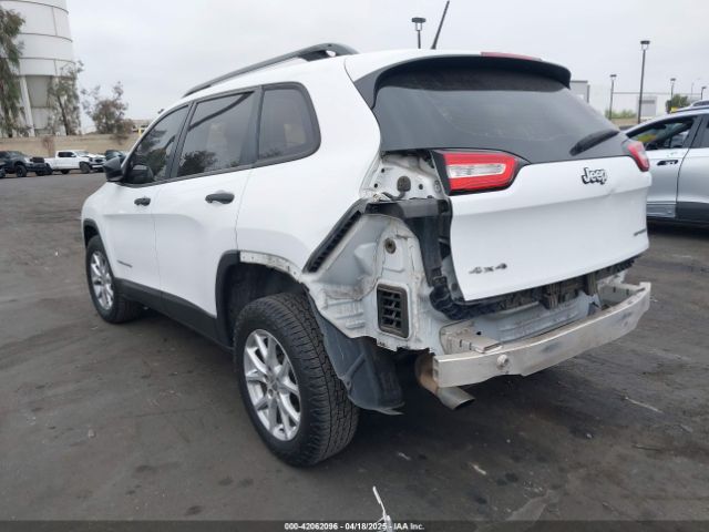 1C4PJMAB7FW635080 Jeep Cherokee Sport