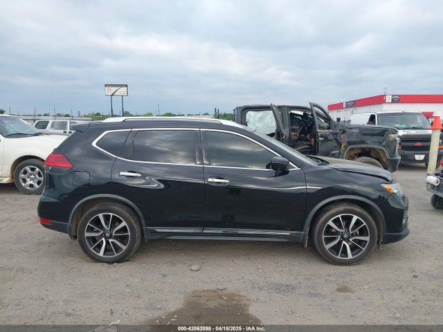 JN8AT2MT2HW147638 Nissan Rogue Sl