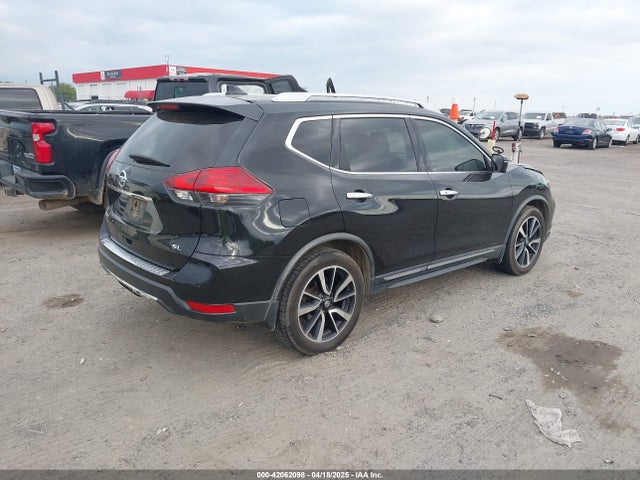 JN8AT2MT2HW147638 Nissan Rogue Sl