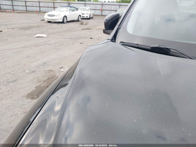 JN8AT2MT2HW147638 Nissan Rogue Sl