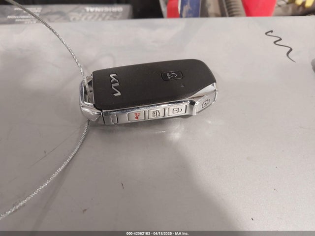 5XXG34J21NG146670 KIA K5 EX