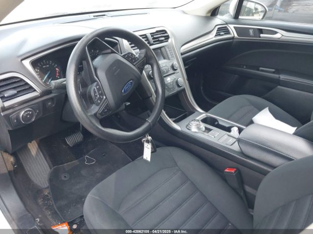 3FA6P0H72HR208602 Ford FUSION SE
