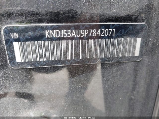 KNDJ53AU9P7842071 KIA Soul Gt-line