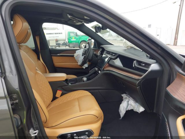 1C4RJJEG2P8703949 Jeep Grand Cherokee L Summit 4x2