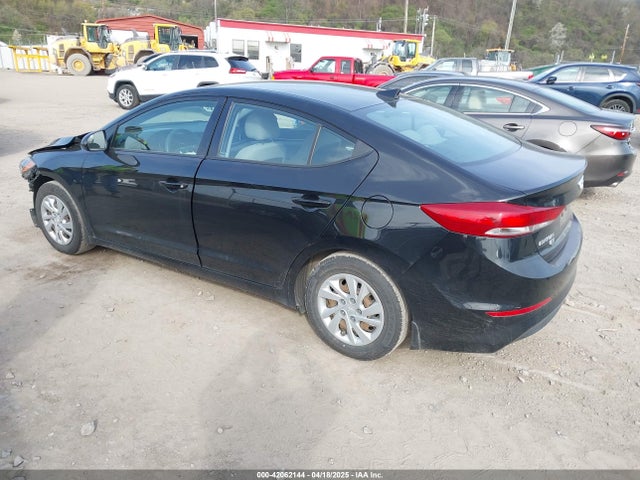 5NPD74LF2HH142787 Hyundai ELANTRA SE