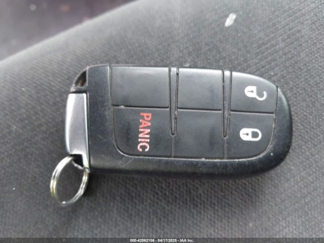 1C4RJFAG1KC527291 Jeep Grand Cherokee Laredo 4x4