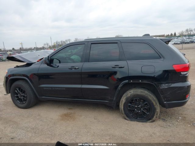 1C4RJFAG1KC527291 Jeep Grand Cherokee Laredo 4x4