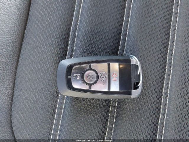 3FA6P0HD9HR157122 Ford FUSION SE