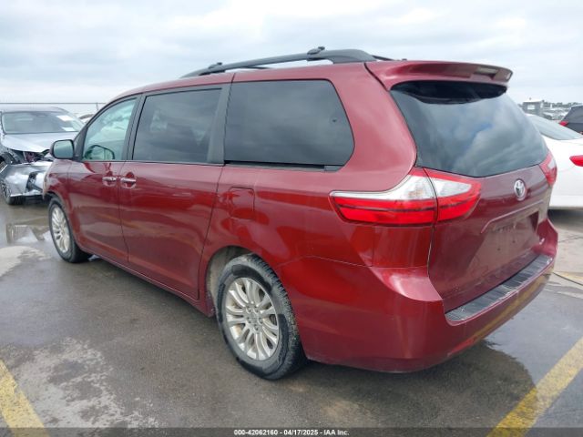 5TDYK3DC0FS565597 Toyota Sienna Xle 8 Passenger