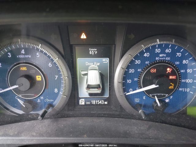 5TDYK3DC0FS565597 Toyota Sienna Xle 8 Passenger