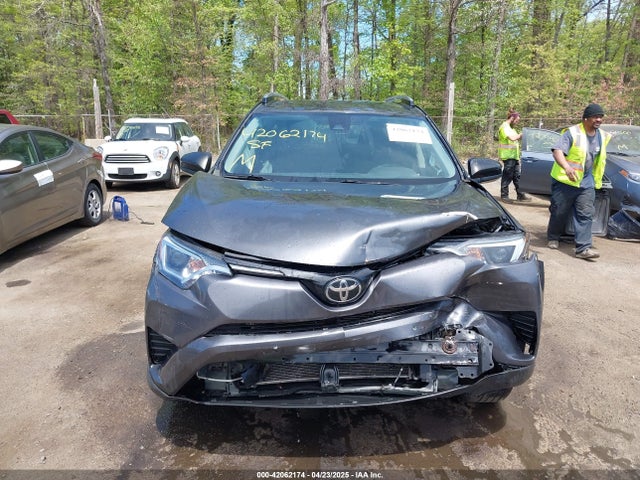 JTMZFREVXHJ103432 Toyota RAV4 LE