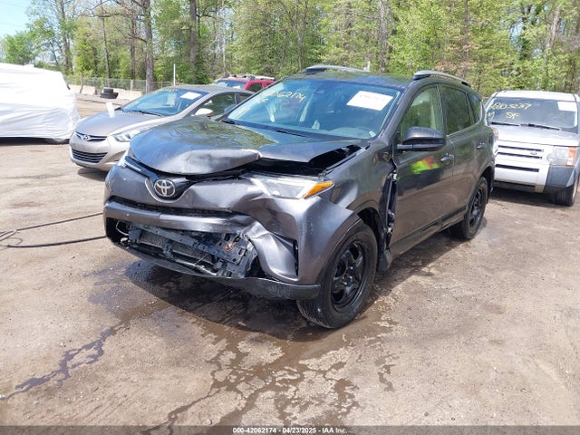 JTMZFREVXHJ103432 Toyota RAV4 LE