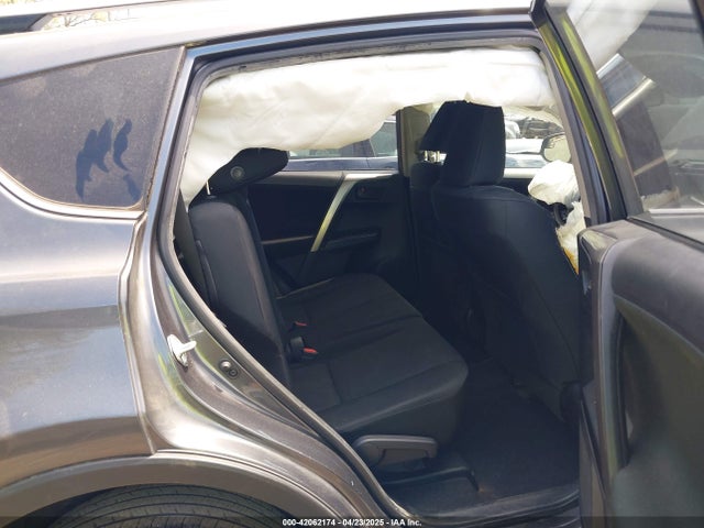 JTMZFREVXHJ103432 Toyota RAV4 LE