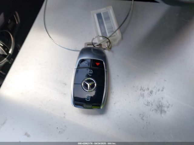 WDDUG8DB9LA520130 Mercedes-Benz S 560