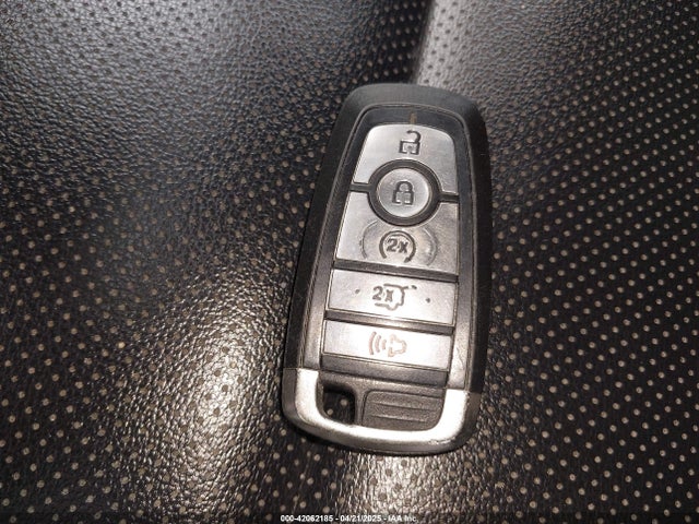1FMCU0H68LUA61096 Ford ESCAPE SEL