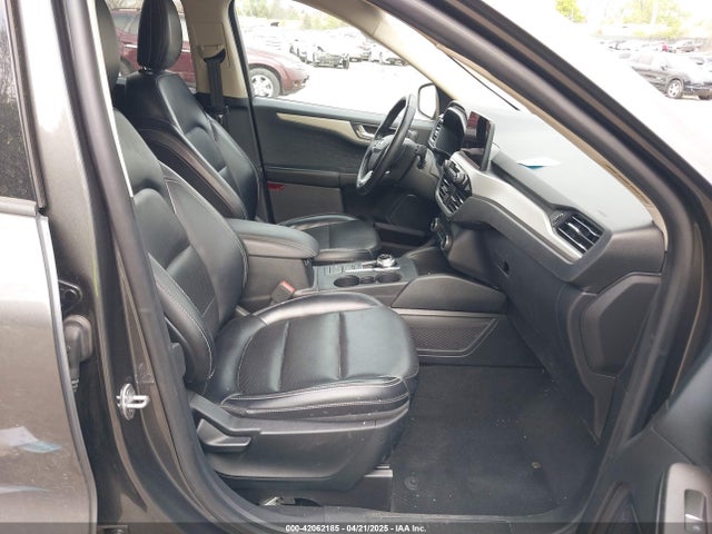1FMCU0H68LUA61096 Ford ESCAPE SEL