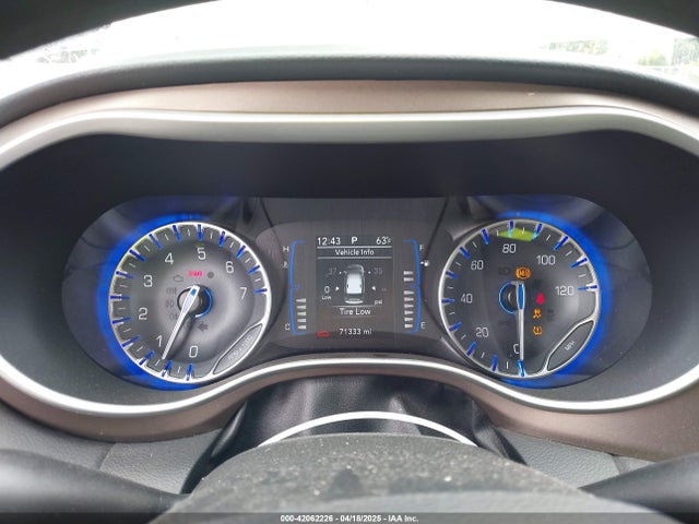 2C4RC1DG2MR570735 Chrysler Voyager Lxi