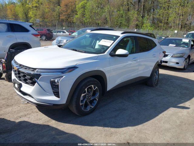 2024 CHEVROLET TRAX KL77LHE27RC236197 Photo 1