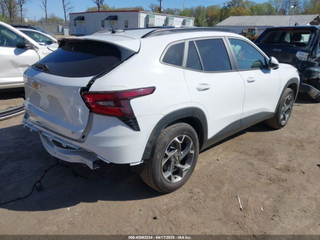 2024 CHEVROLET TRAX KL77LHE27RC236197 Photo 3