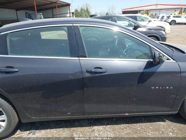 1G1ZD5ST7PF208456 Chevrolet Malibu Fwd 1lt
