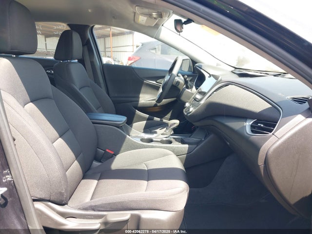 1G1ZD5ST7PF208456 Chevrolet Malibu Fwd 1lt