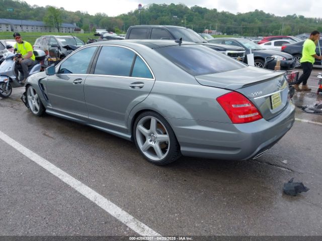 2013 MERCEDES-BENZ S 550 WDDNG7DBXDA510898 Photo 2