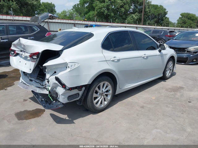 4T1R11AK7RU208338 Toyota CAMRY LE
