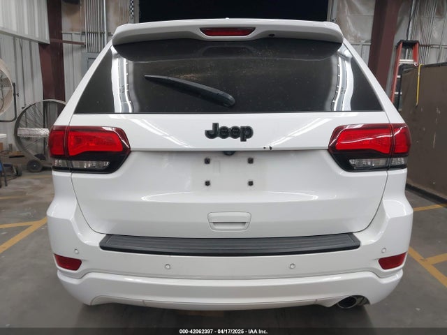 1C4RJEAG9JC511901 Jeep Grand Cherokee Altitude 4x2
