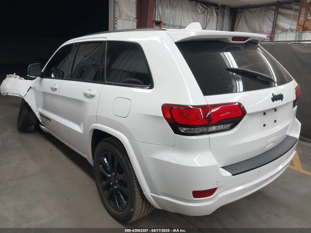 1C4RJEAG9JC511901 Jeep Grand Cherokee Altitude 4x2