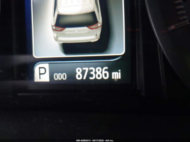 5TDXZ3DC8HS787136 Toyota Sienna Se 8 Passenger