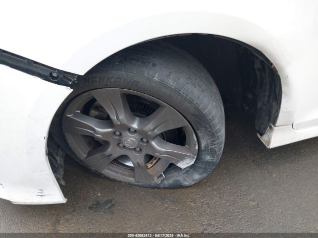 5TDXZ3DC8HS787136 Toyota Sienna Se 8 Passenger