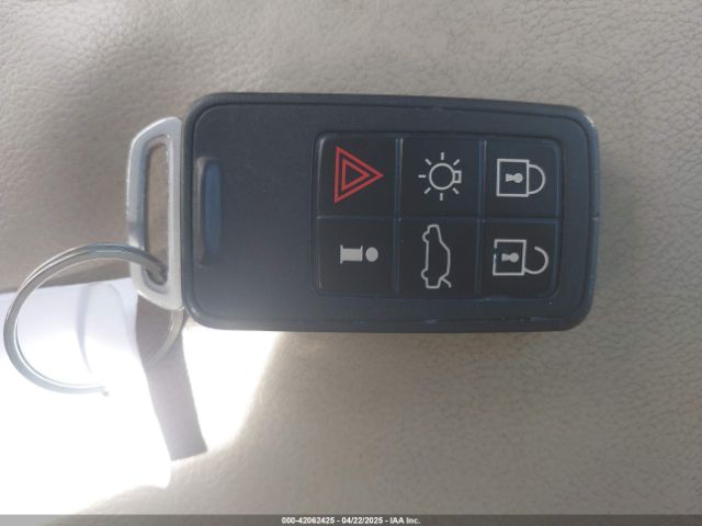 2015 VOLVO XC60 YV4902RB4F2562694 Photo 10