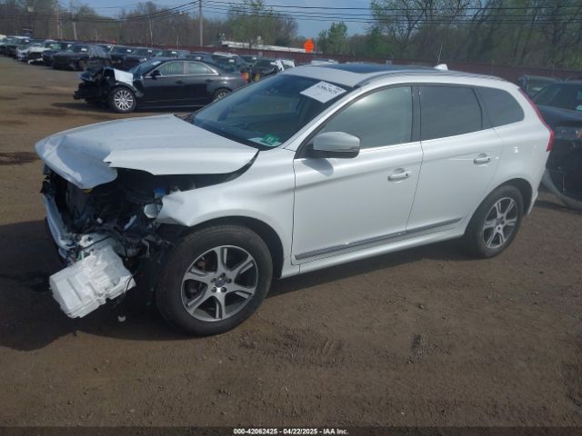 2015 VOLVO XC60 YV4902RB4F2562694 Photo 1