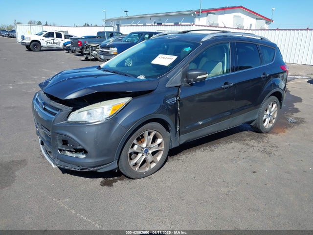 1FMCU0JX9FUA62748 Ford Escape Titanium